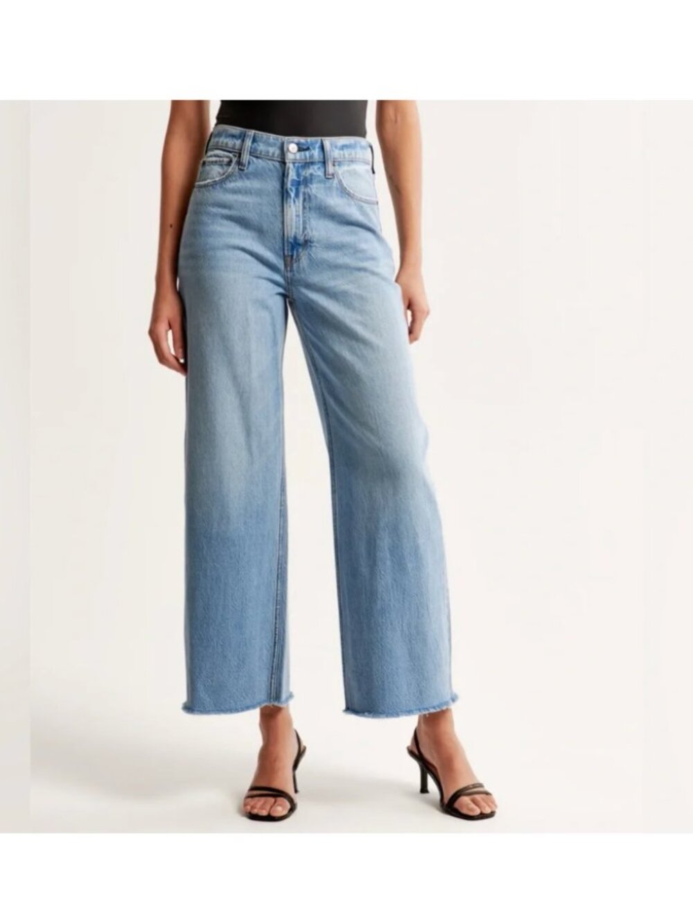 SIZE 28 CURVE LOVE: Abercrombie High Rise Wide Leg Crop